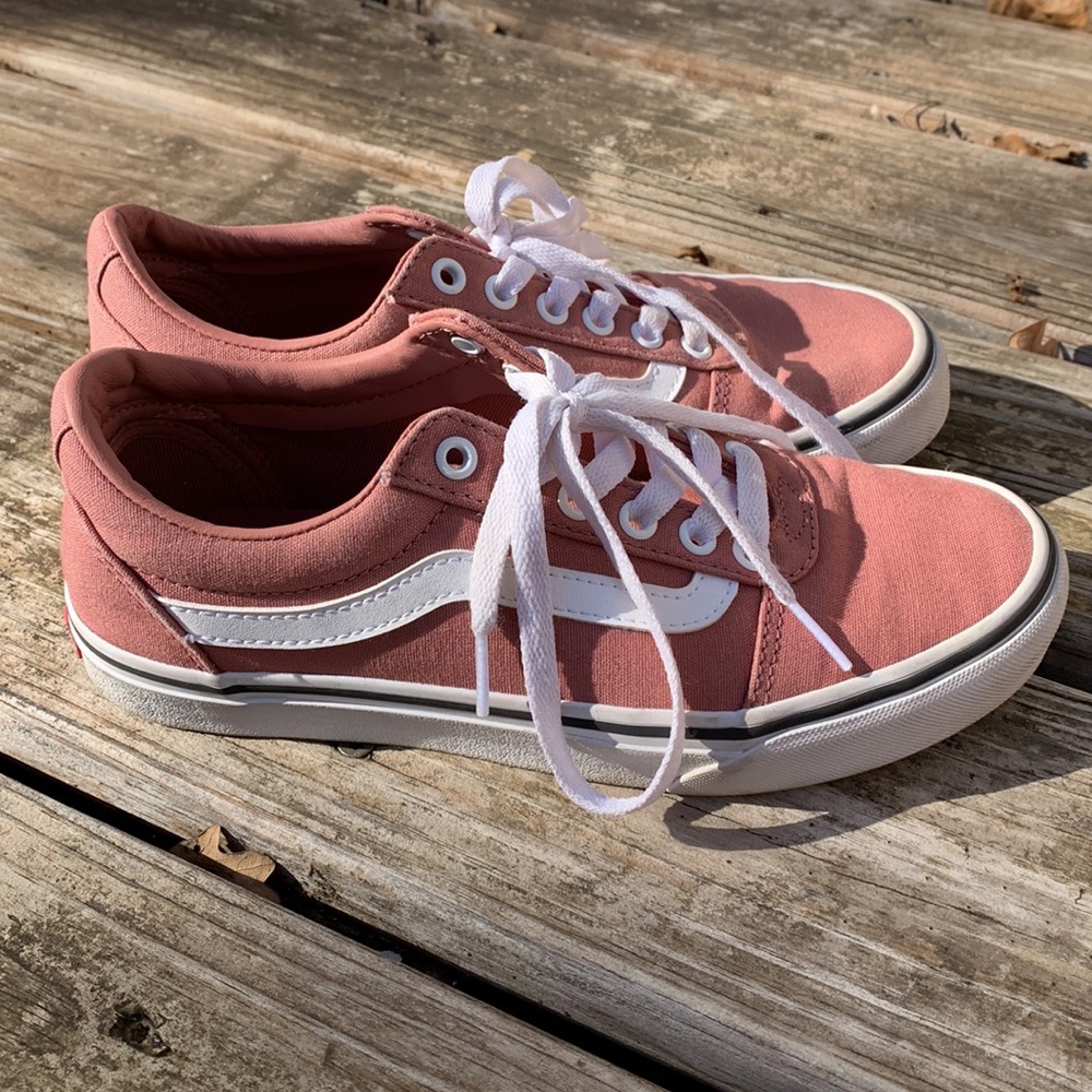 SUPER CUTE Vans, 7.5, Old Skool Color Foxglove Pink Sneakers Low-Top Shoes✨
